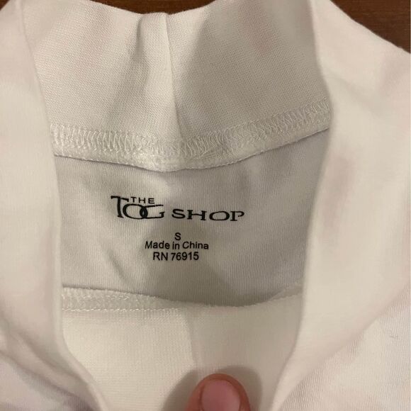 the tog shop sleeveless shirt size small - Picture 2 of 3